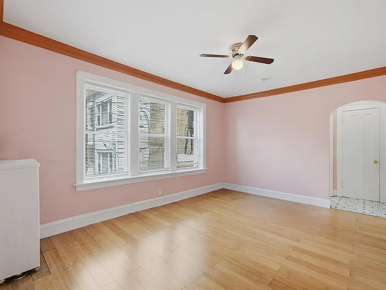 6316 N Artesian Ave #102 — Photo 6