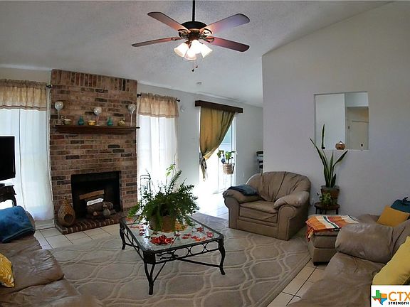 2nd image of 2604 Taft St