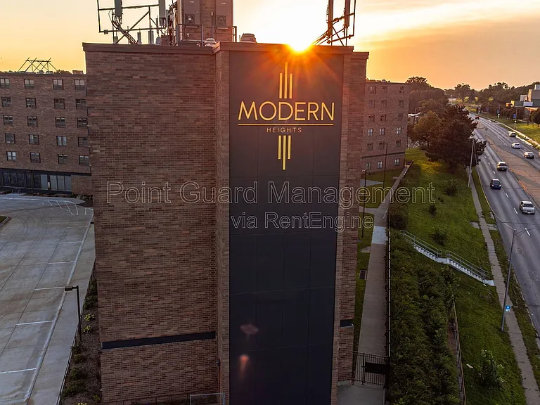 Modern Heights — Photo 94