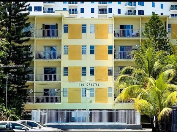 453 SW 2nd St APT 107A, Miami, FL 33130