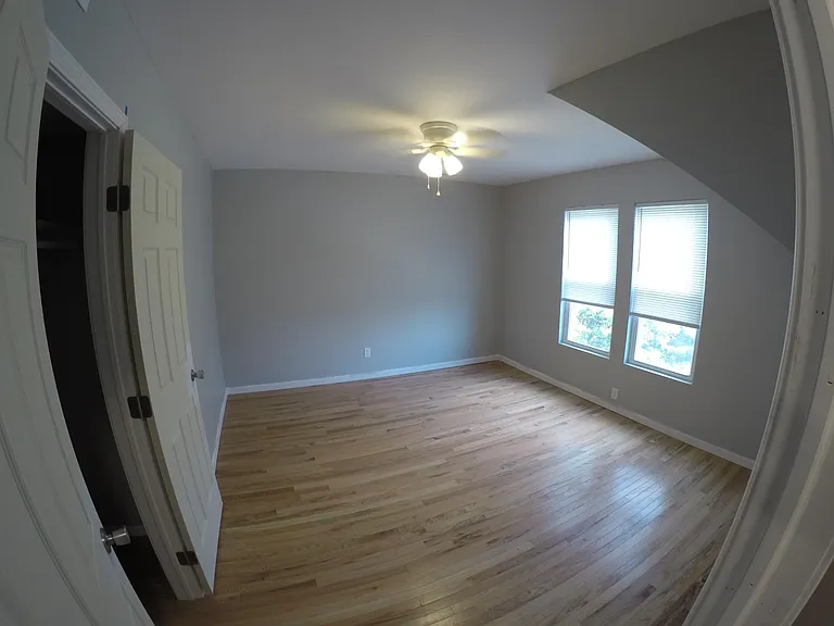35 Frank St — Photo 7
