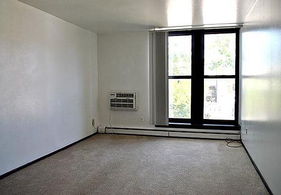 4th image of 2497 N Oakland Ave #108