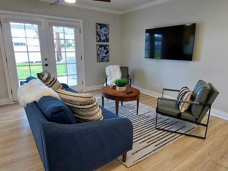 1295 Harold Ave — Photo 20