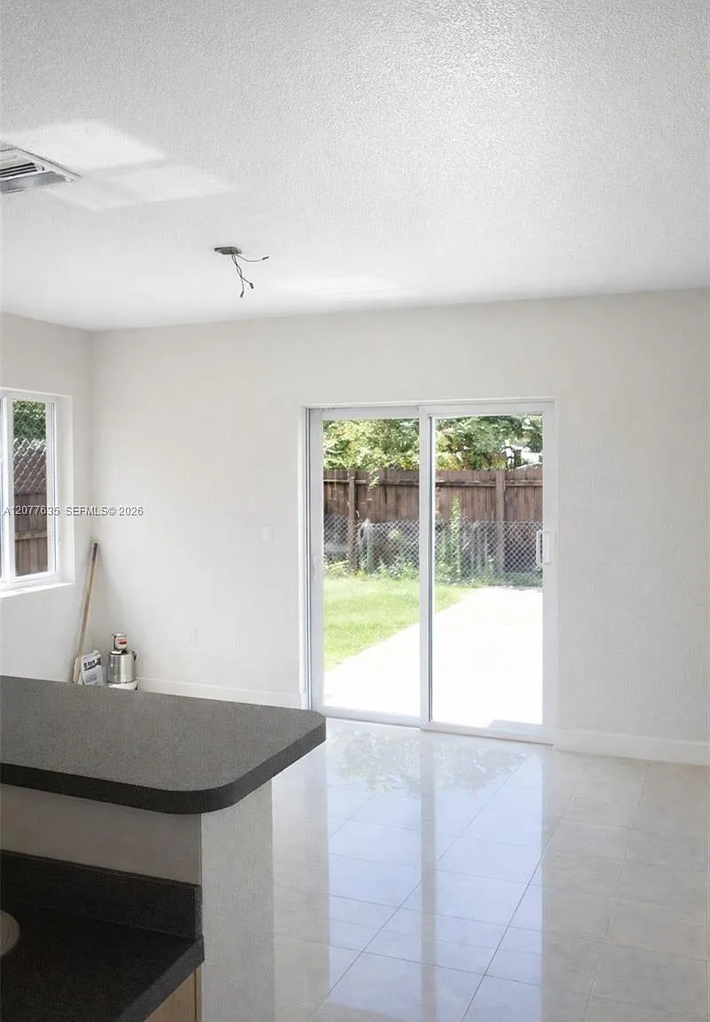 Fulford Highlands Second — Photo 1