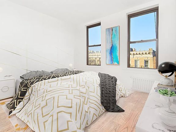 4th image of 157 Suffolk St APT 201