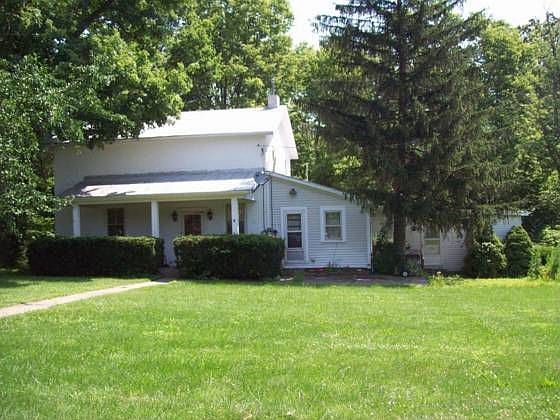 1st image of 160 Doyle Ave