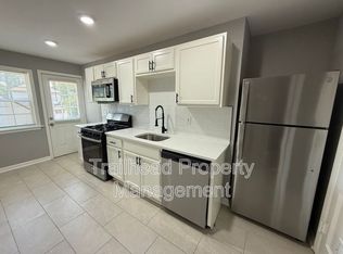 304 E Gregory Blvd #2, Kansas City, MO 64113
