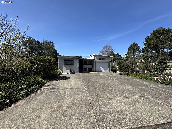 2nd image of 1600 Rhododendron Dr Space 218