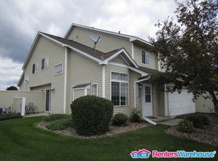 2253 River Rock Ln, Shakopee, MN 55379