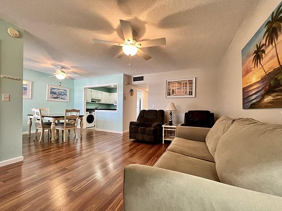 4th image of 191 Stratford N