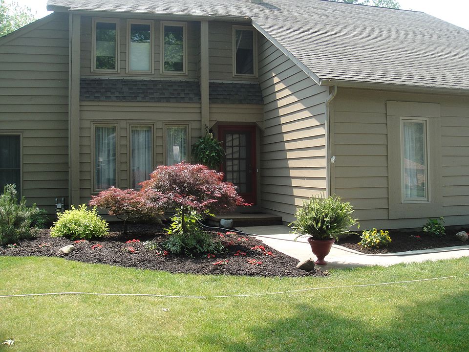 1st image of 32349 Stoney Brook Dr