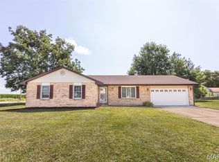 2186 Nathan Ave, Mascoutah, IL 62258