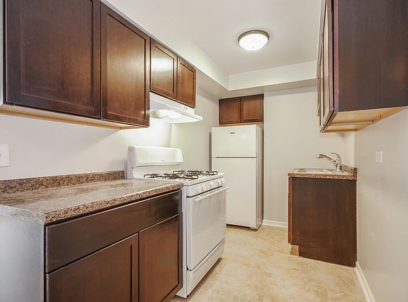 5th image of 10608 S Depot St APT Ga