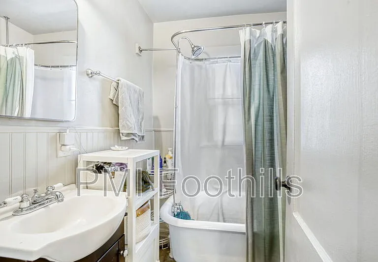 2968 S Grant St — Photo 12
