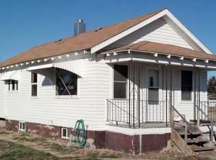 1323 Court St, Imperial, NE 69033