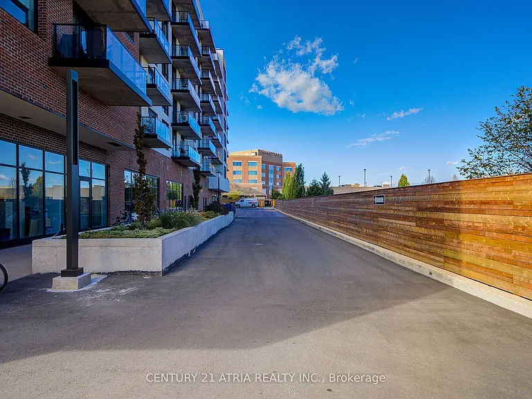 2475 Old Bronte Rd #710 — Photo 6