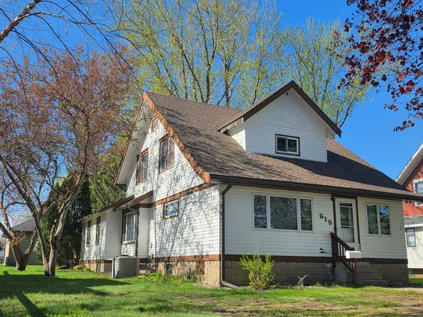 615 7th St, Kenyon, MN 55946