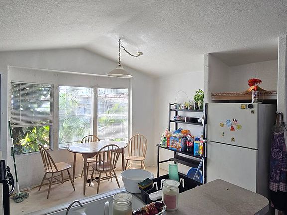 5th image of 1345 E Madison Ave Space 33