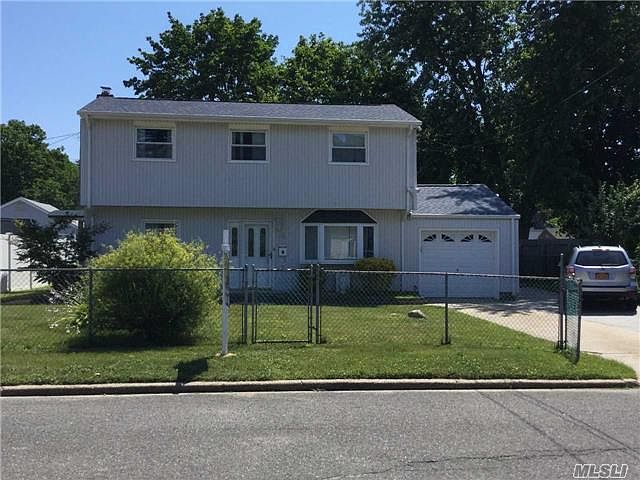 1st image of 23 Richard Ave