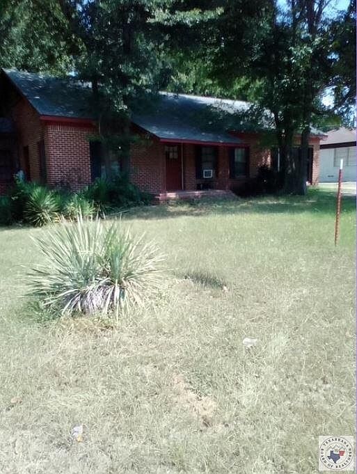 1st image of 304 W Main St