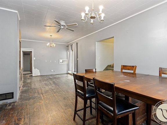 3rd image of 420 3rd St W