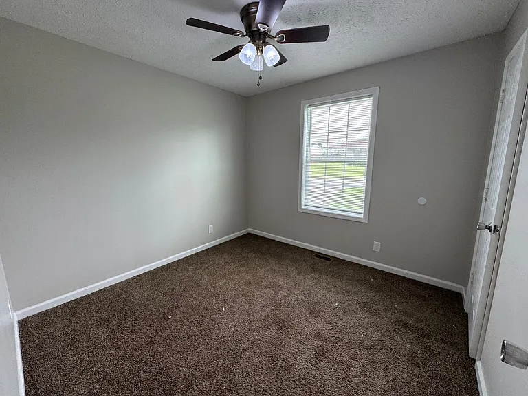 116 Grant Ave — Photo 10