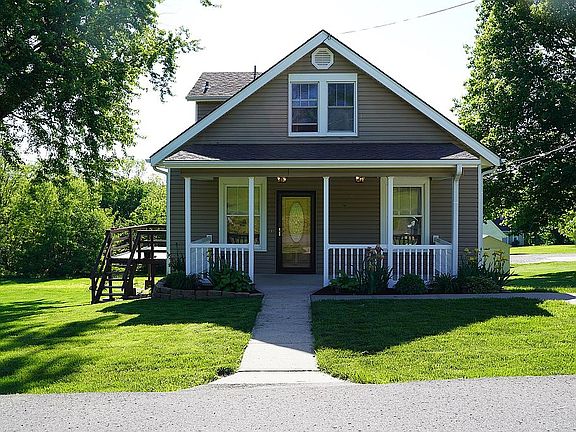 2nd image of 4802 Hill Dr