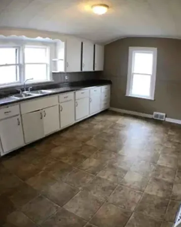 2208 Cooper Ave — Photo 3