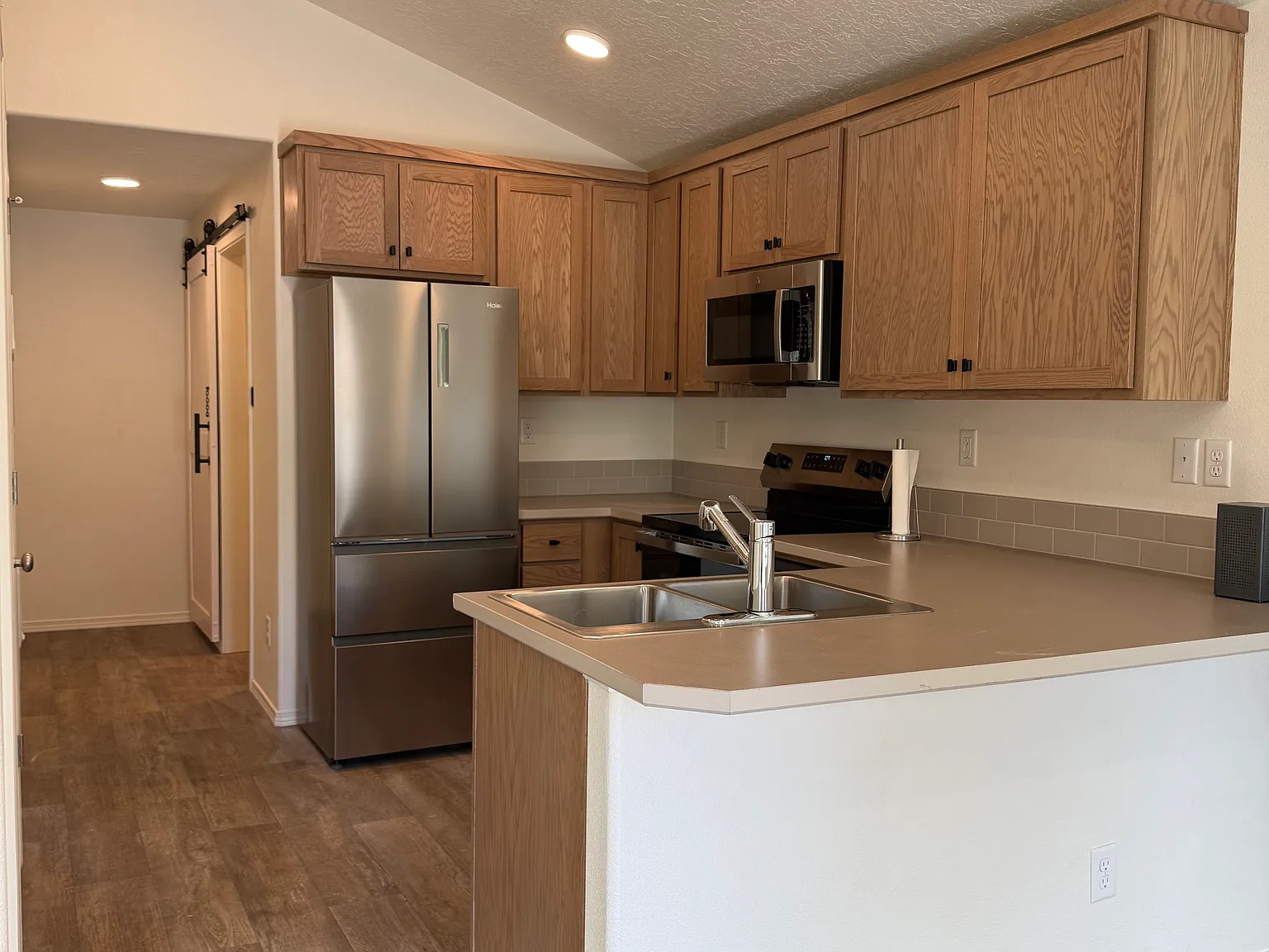 1 bed, 600 sqft, $2,000 — Photo 4