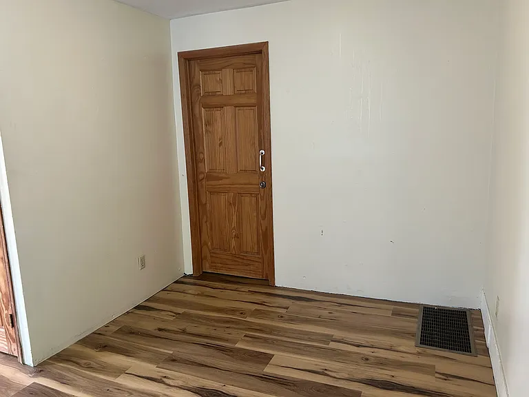 716 Menomonie St — Photo 5