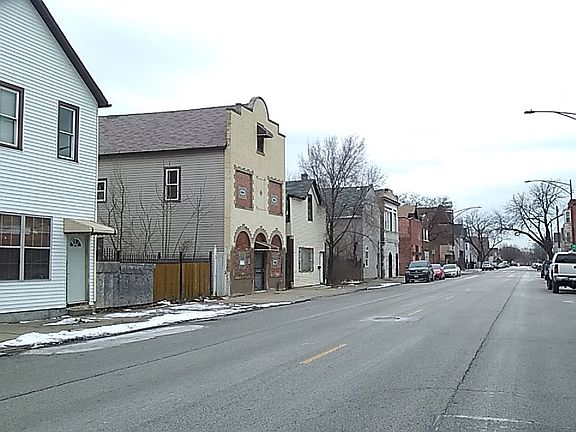4th image of 8433 S Burley Ave