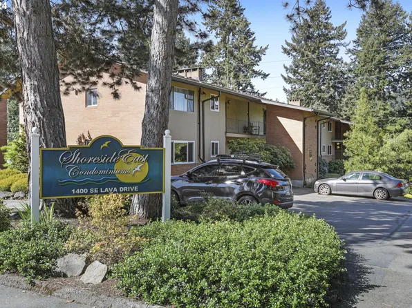 1400 SE Lava Dr APT 4, Milwaukie, OR 97222