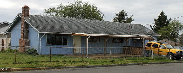 1st image of 207 NE Benton St