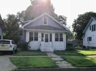 1816 Latham St, Rockford, IL 61103