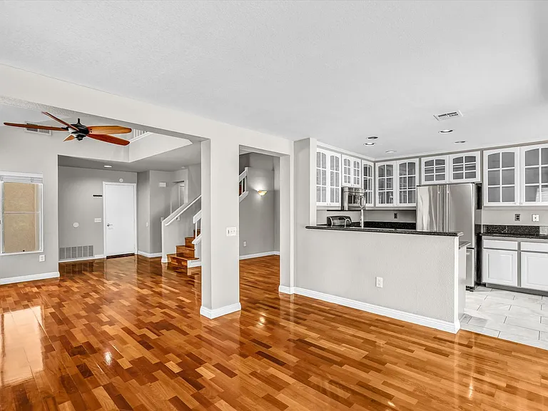 1361 Serena Cir #1 — Photo 11