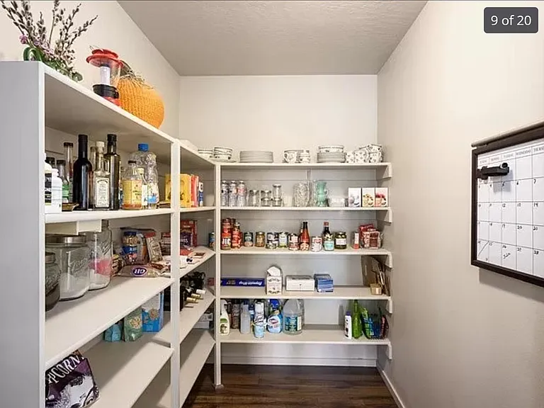 8903 N Cheltenham Ct — Photo 9