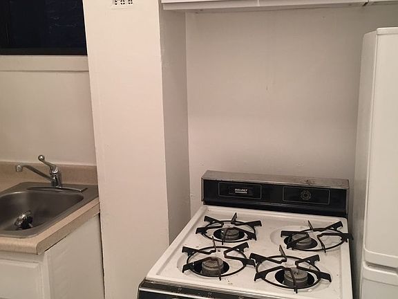 5th image of 232 W 24th St APT 1W