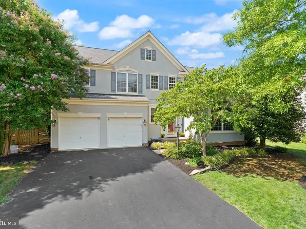 12704 Camden Park Ct, Bristow, VA 20136