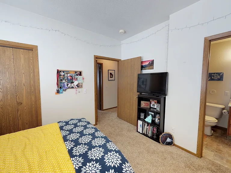 4524 Steinbeck St — Photo 6