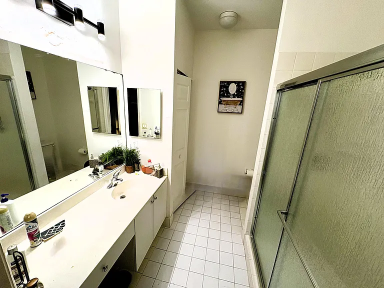 721 NW 42nd Ave — Photo 16