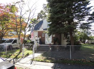 2428 Lancaster St, East Meadow, NY 11554