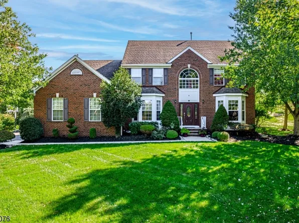 8 Boulder Brook Ct, Montgomery Twp., NJ 08502