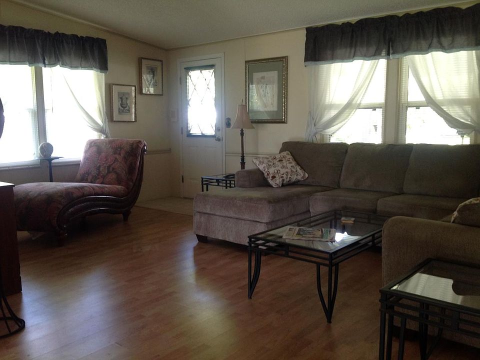 1st image of 710 Marigold Dr