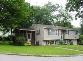 48 Sherwood Dr, Hooksett, NH 03106