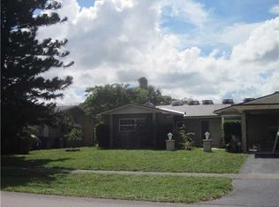 700 SW 64th Way, Pembroke Pines, FL 33023