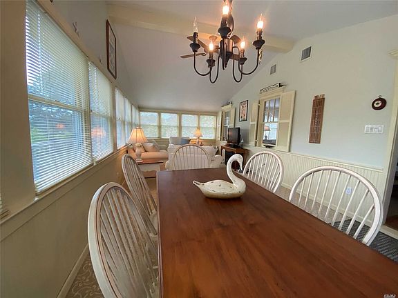 4th image of 675 Lake Dr