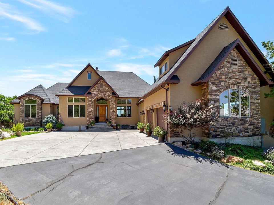1st image of 5055 N Waterfall Dr