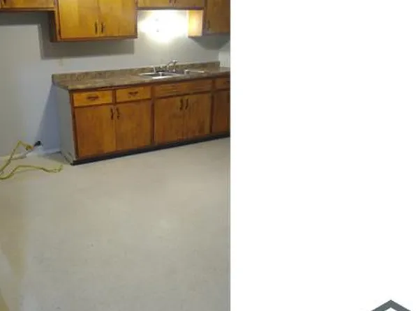5754 N 99th St, Milwaukee, WI 53225