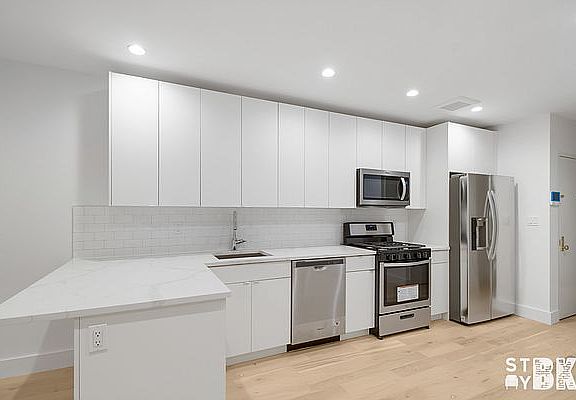 4th image of 1793 Bedford Ave #2F