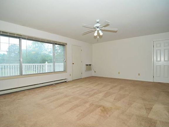 2nd image of 149 Linden Ln